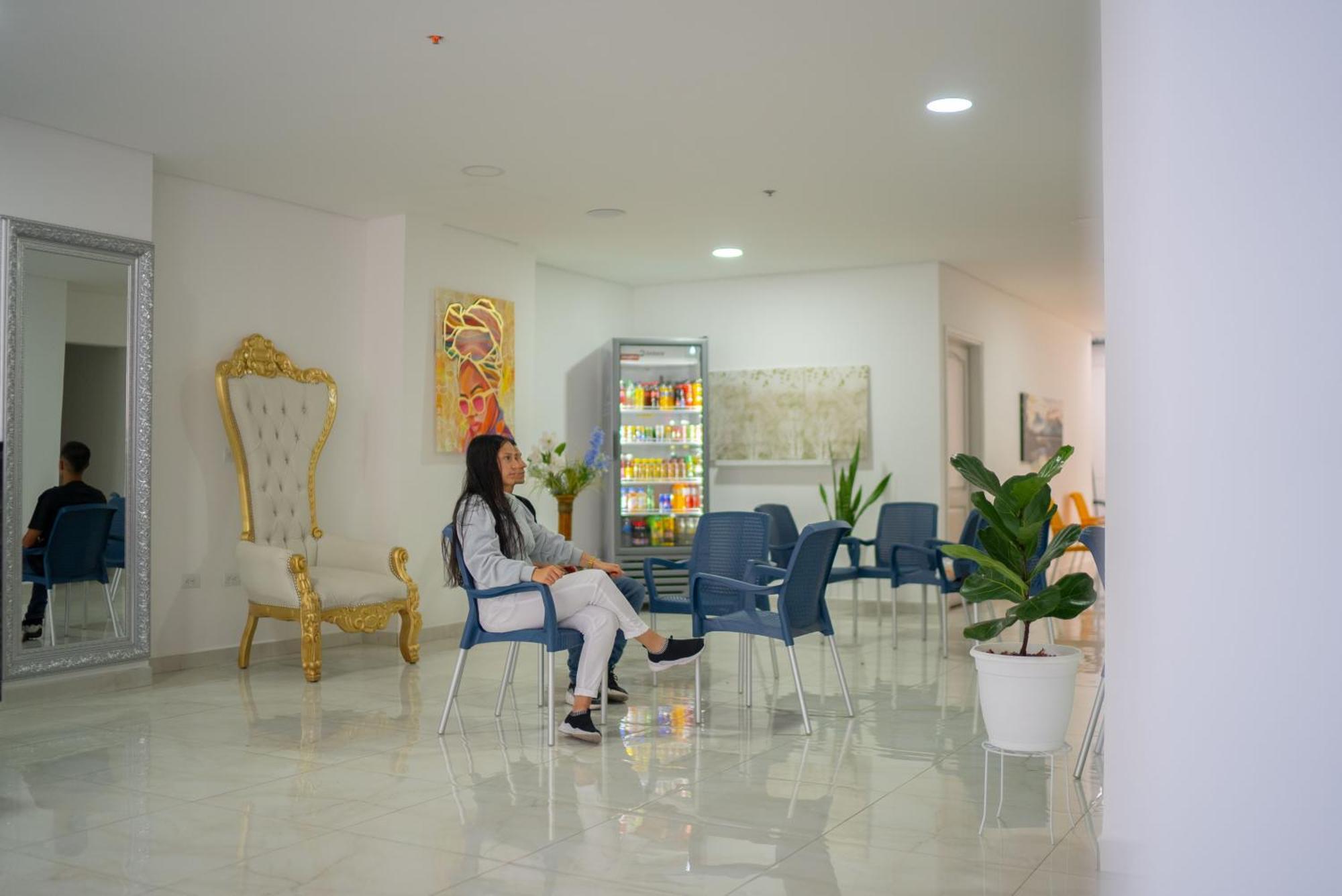 El Oscar Hotel Medellin Bagian luar foto