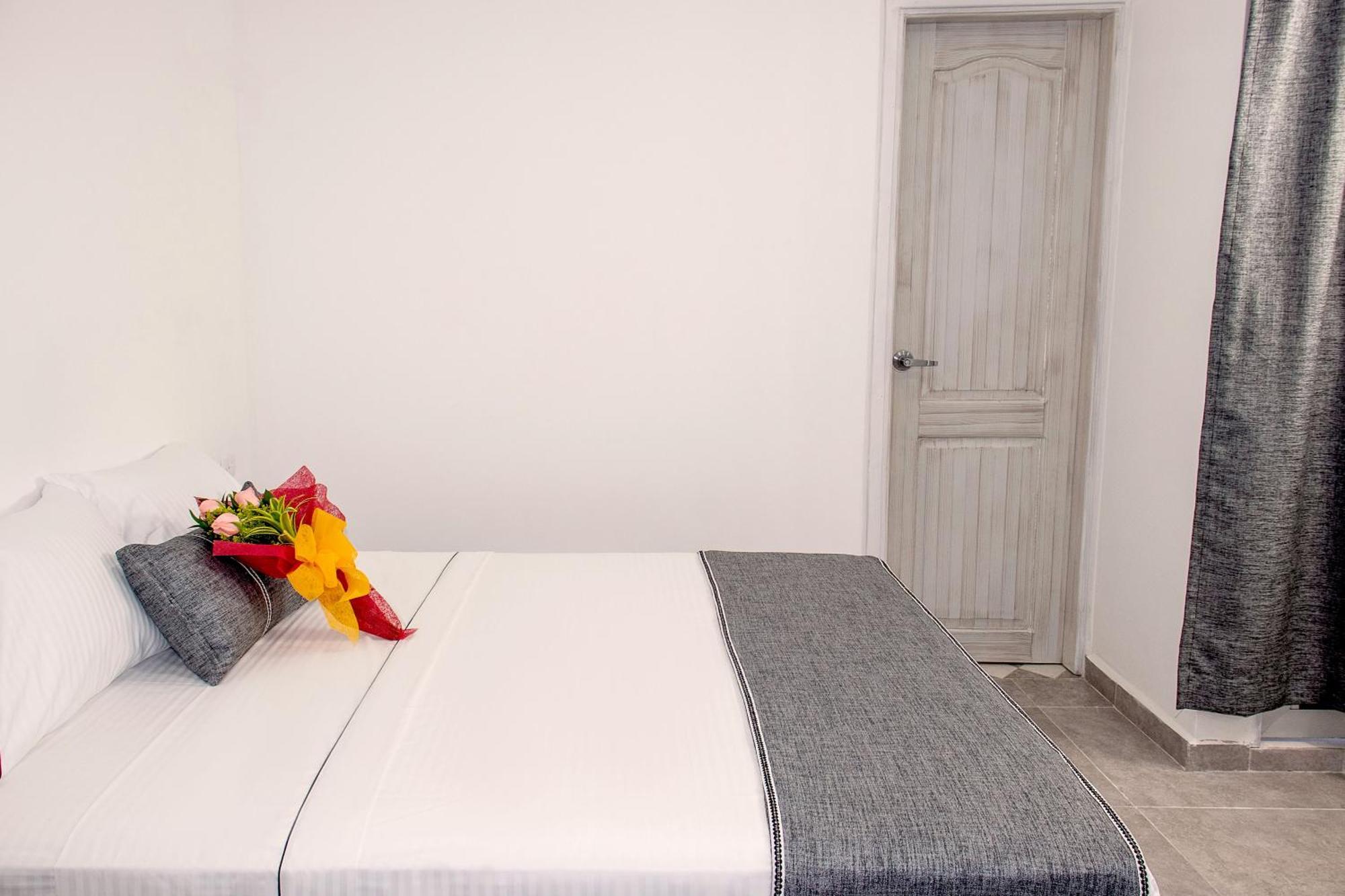 El Oscar Hotel Medellin Bagian luar foto