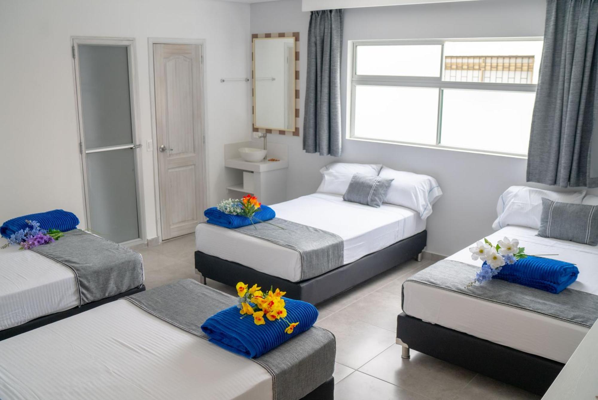 El Oscar Hotel Medellin Bagian luar foto